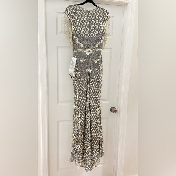 Mac Duggal 4908 HIGH NECK SLEEVELESS BEADED FRINGE FITTED GOWN Platinum Gold - Picture 8 of 10